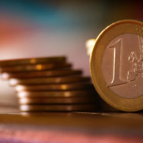 Líder em previdência otimiza atendimento com IA conversacional da BRQ, oferecendo respostas instantâneas e reduzindo demanda operacional